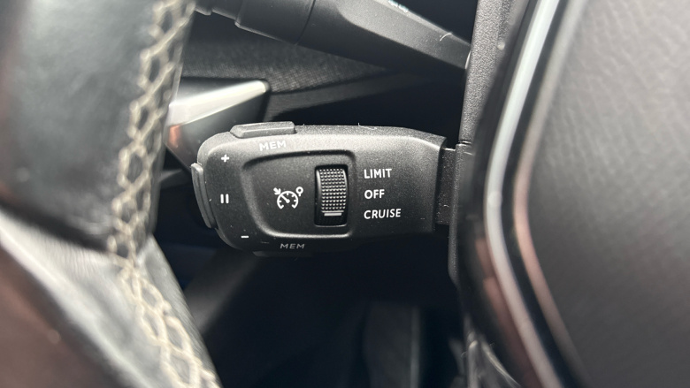 Peugeot 5008 1.5 BlueHDi Allure Premium 5dr Diesel Estate